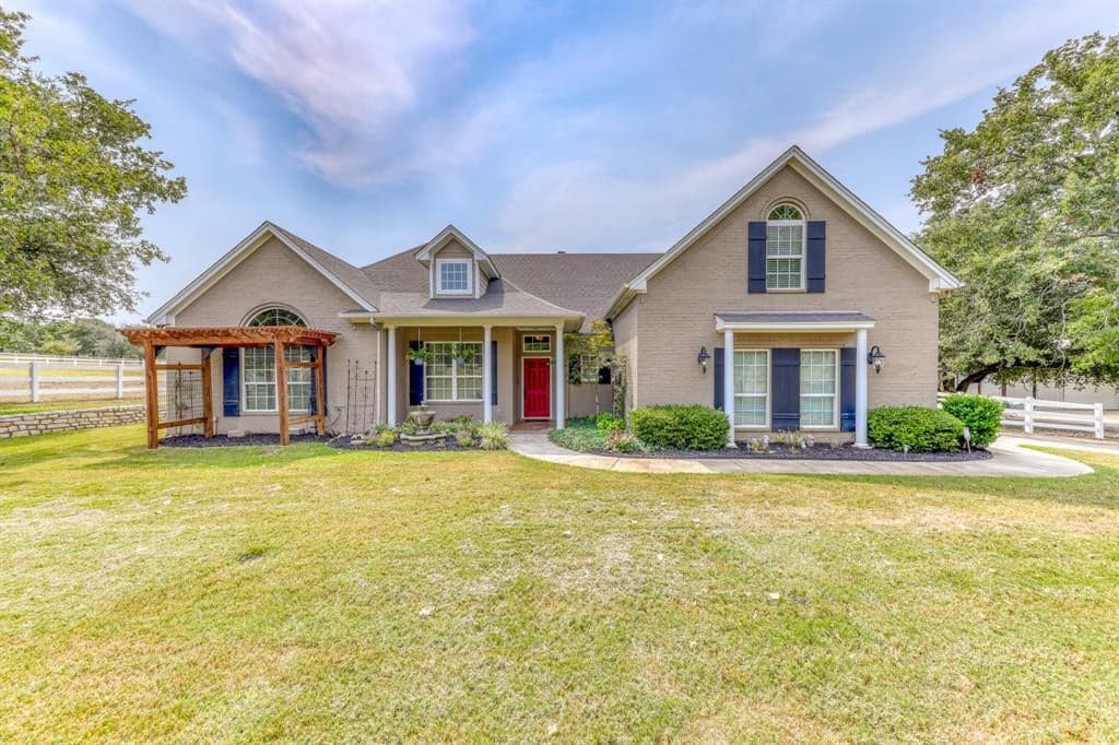 153 Wood Oak Trl