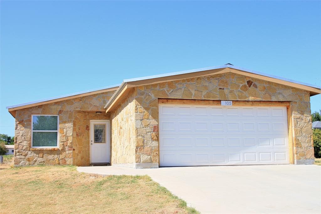 105 Burkett Dr