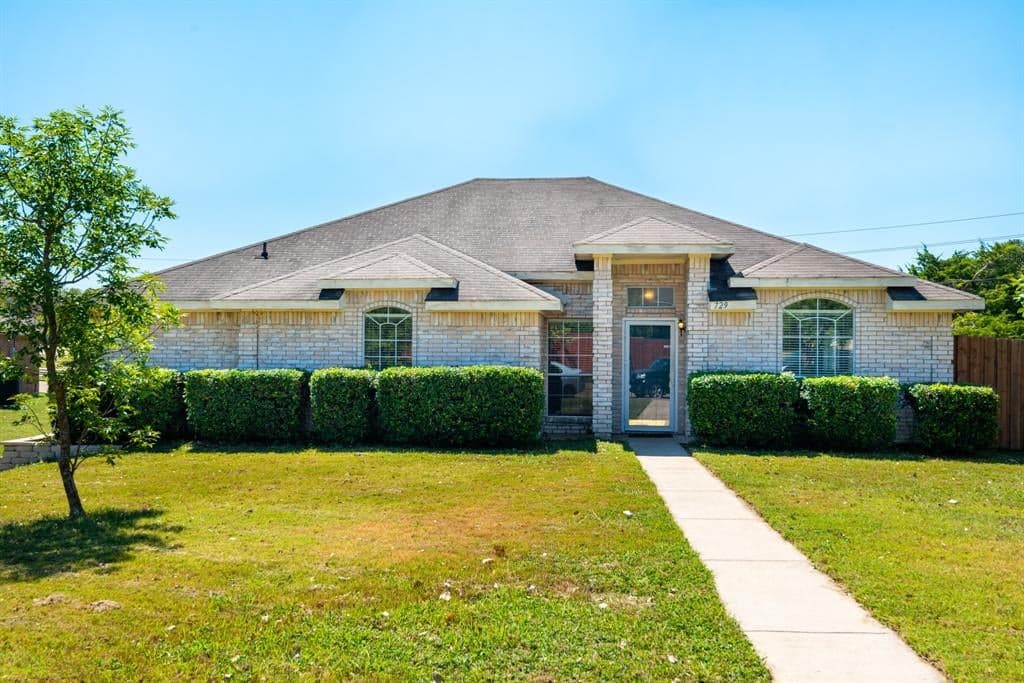 729 Kristi Ln