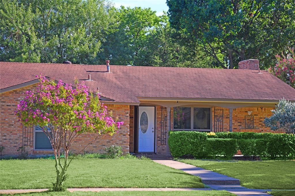 1730 Kingsbridge Dr
