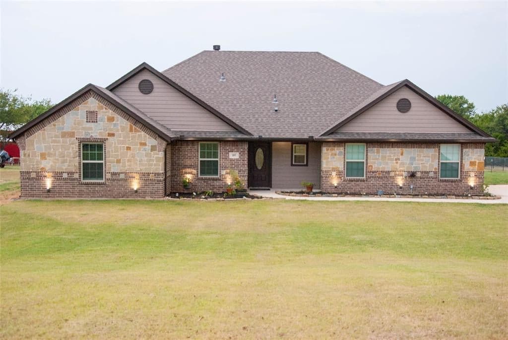 185 County Road 4221