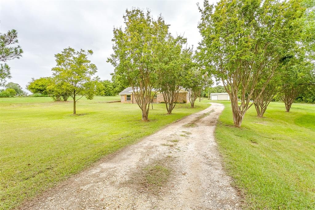 1618 County Road 913