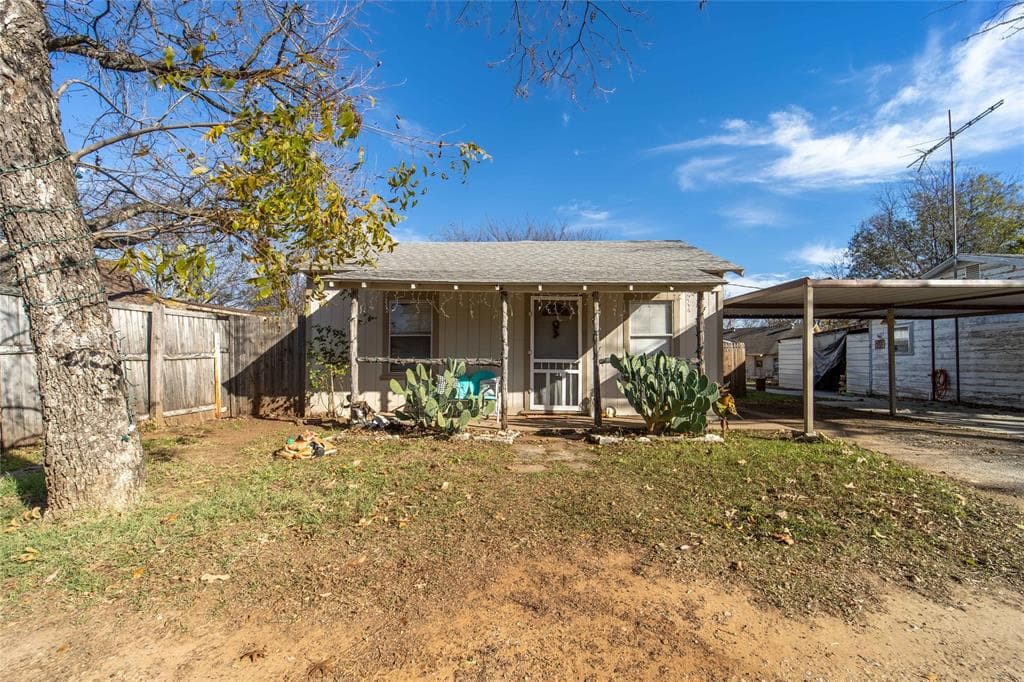 106 Gandy St