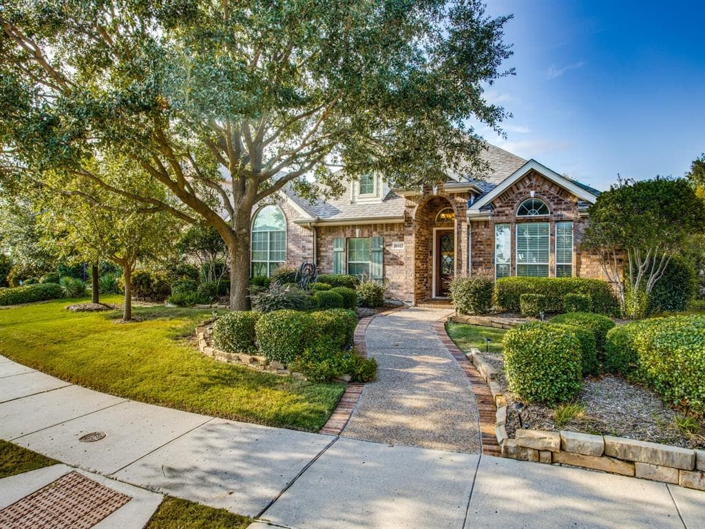 10412 Chantry Ln