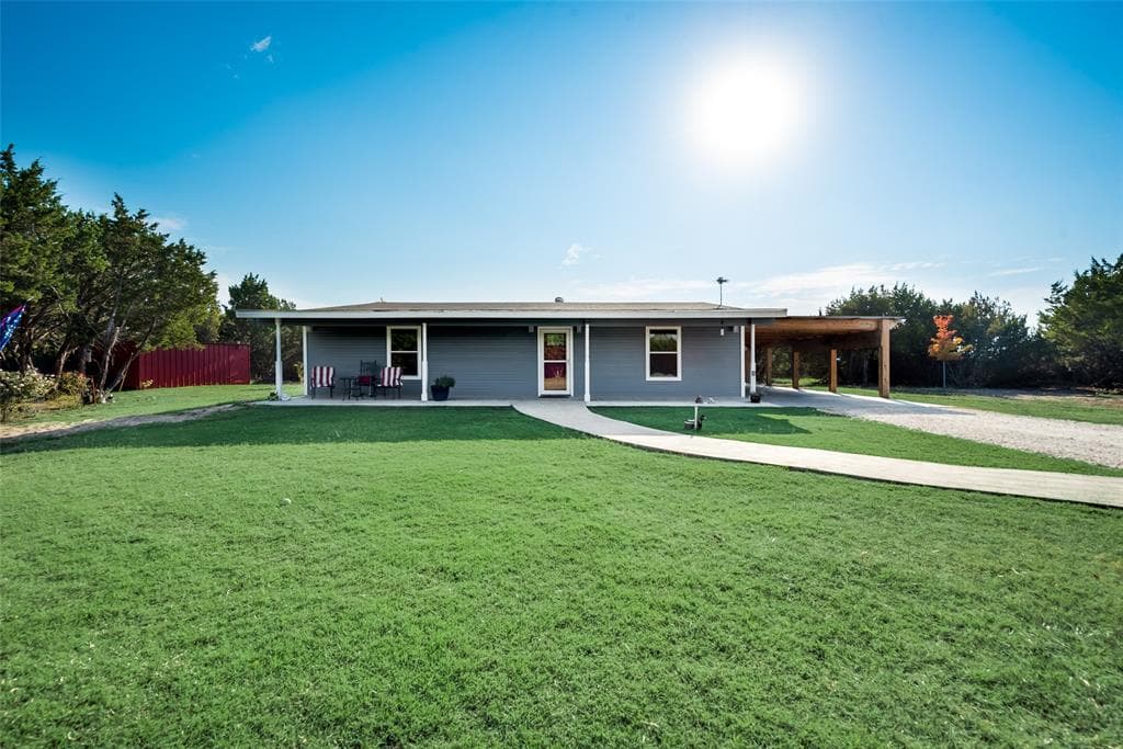 1255 County Road 2004
