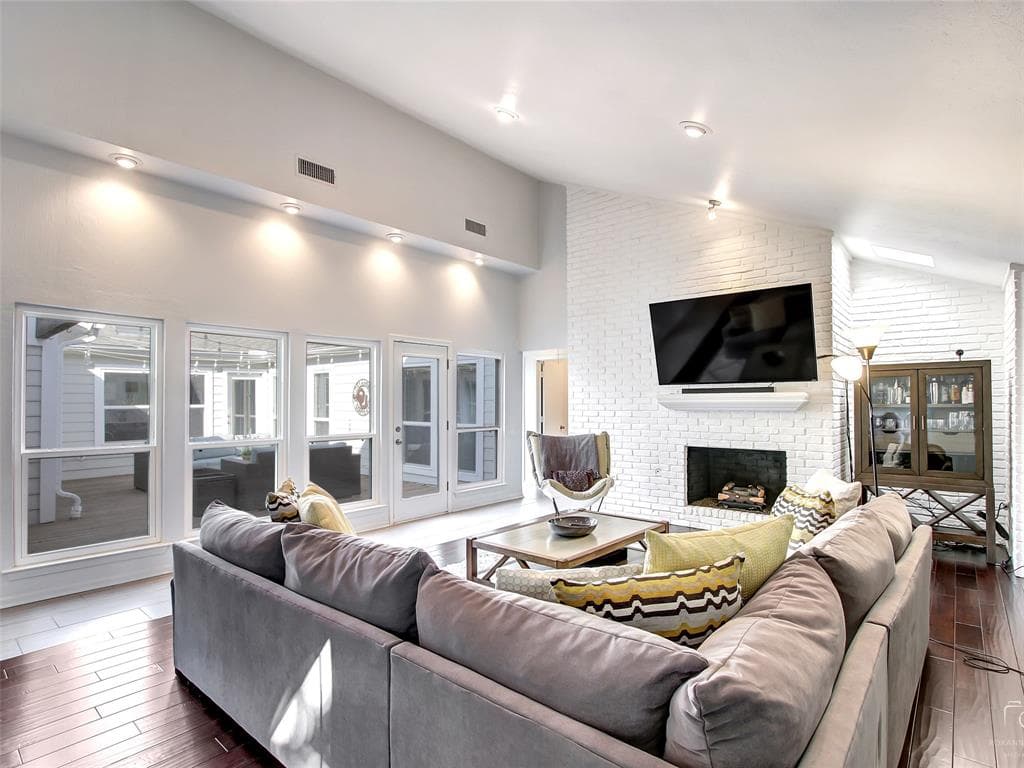 Gallery image 4