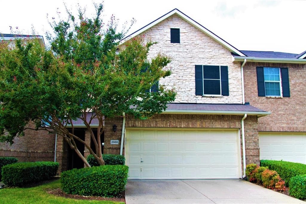 2988 Muirfield Dr