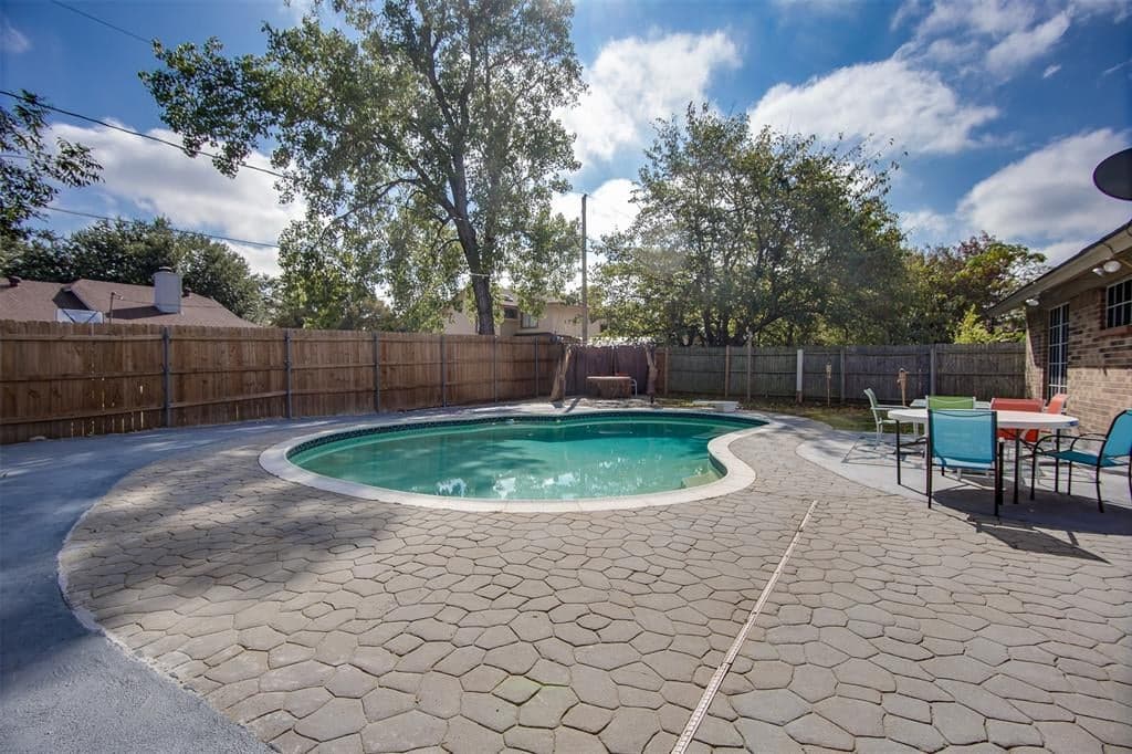 4403 Oak Brook Ct