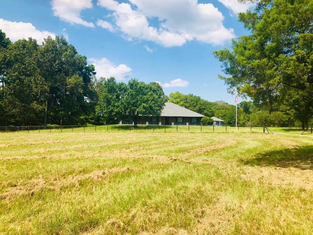 687 County Road 3147