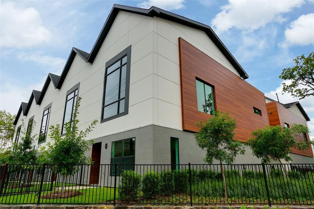 3880 Munger Ave Unit 7