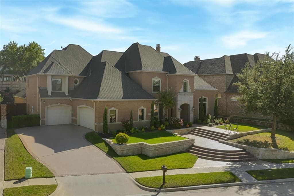 5085 Normandy Dr