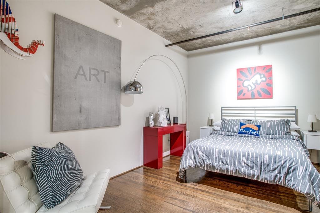 Gallery image 3