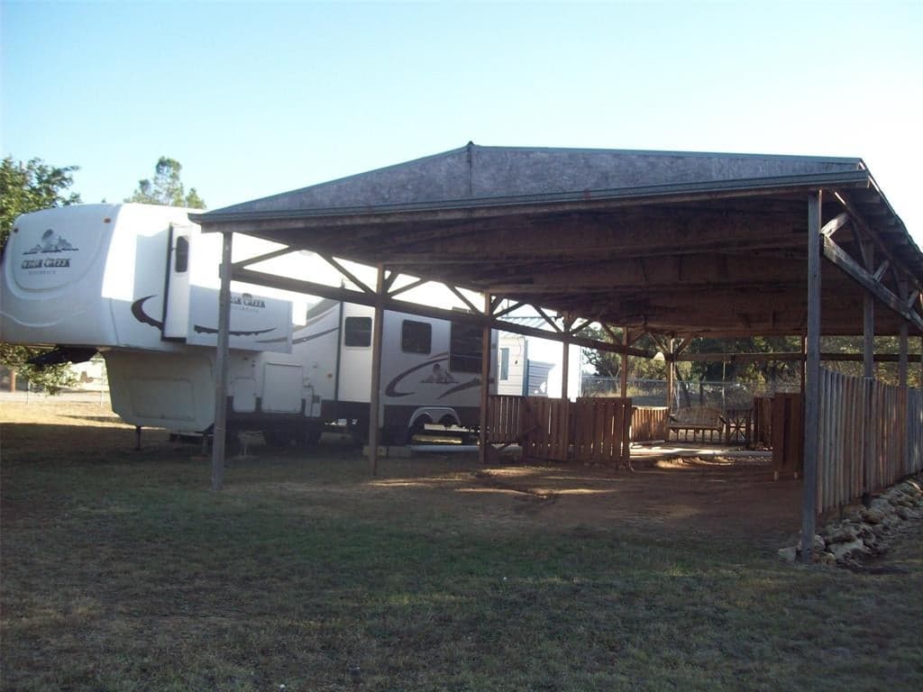 7916 County Road 602