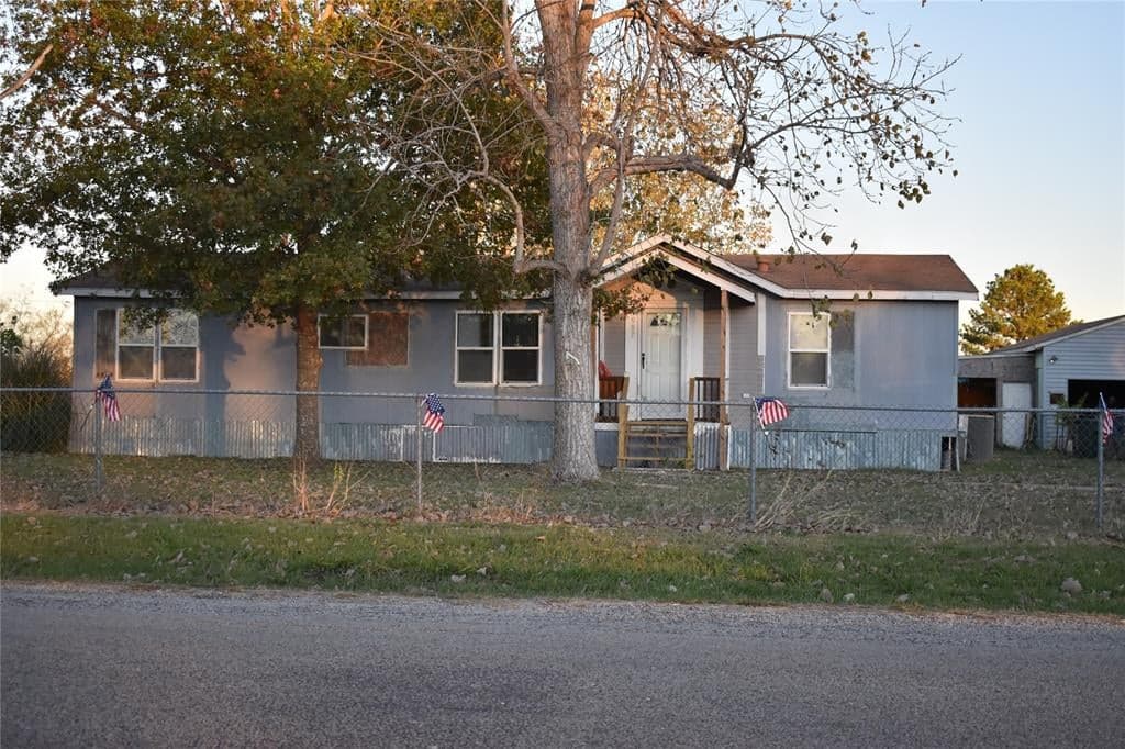 4997 County Road 2632