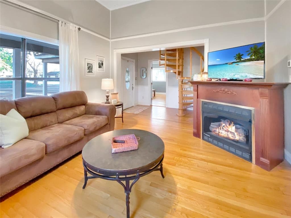 Gallery image 3