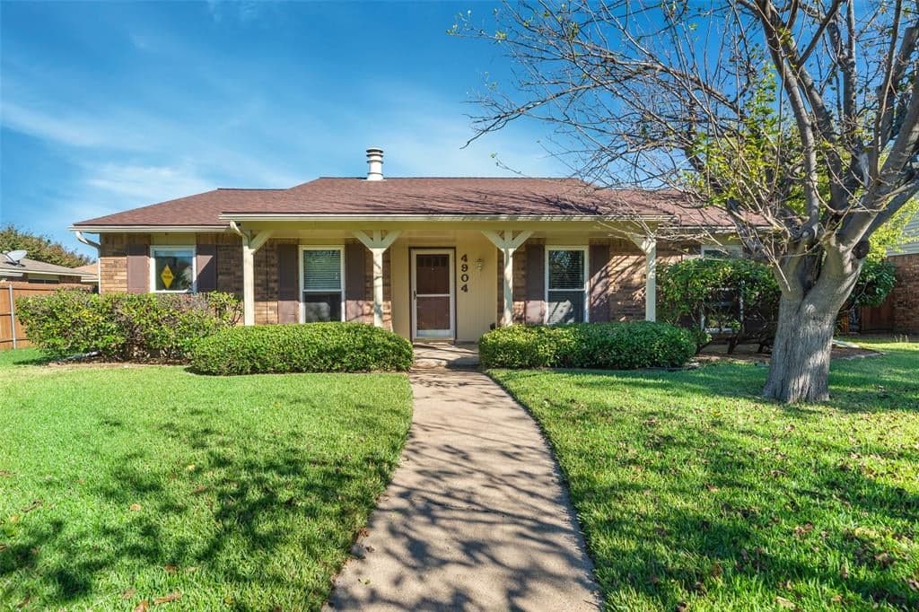 4904 Wagner Dr