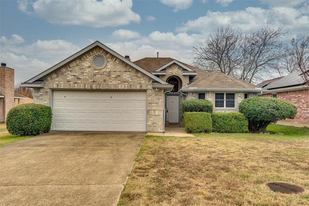 508 Starling Dr