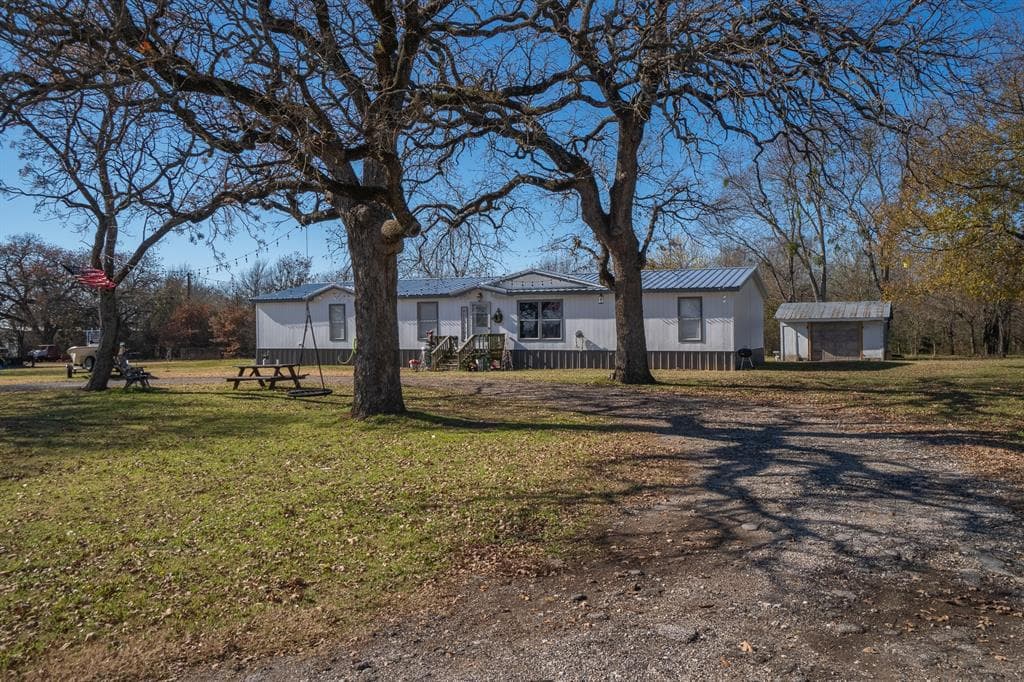 16139 County Road 4059