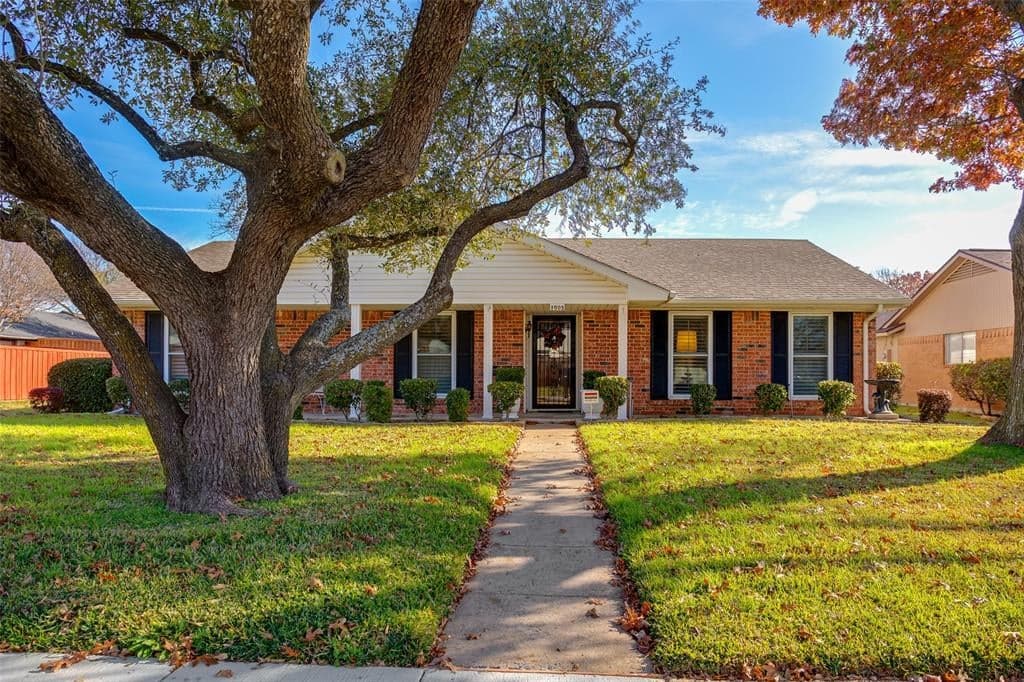 1005 Green Meadow Dr