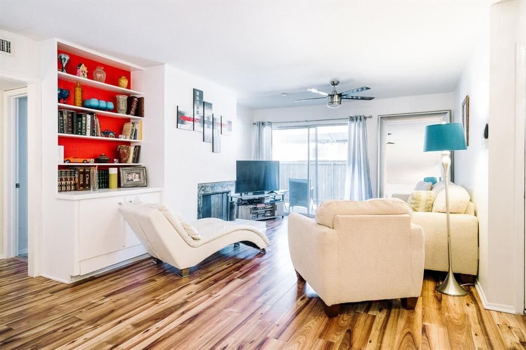 7826 Royal Ln Apt 207