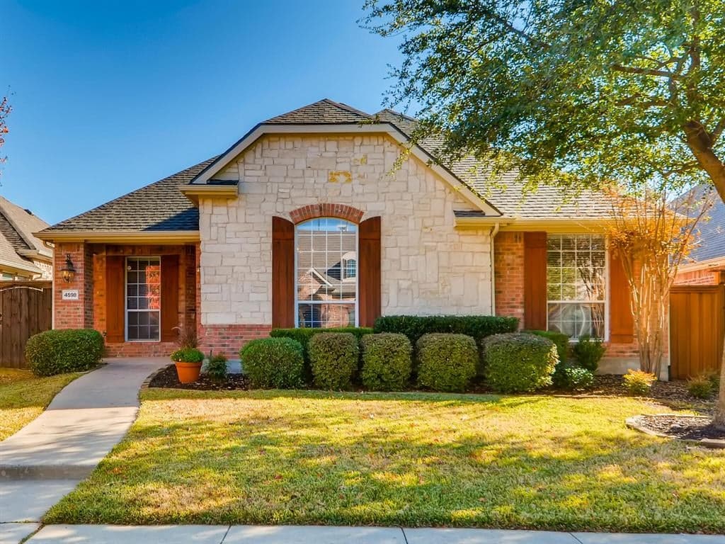 4598 Hearthstone Dr