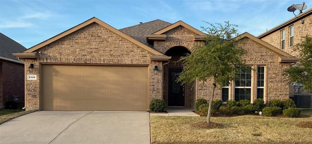1116 Dickenson Dr