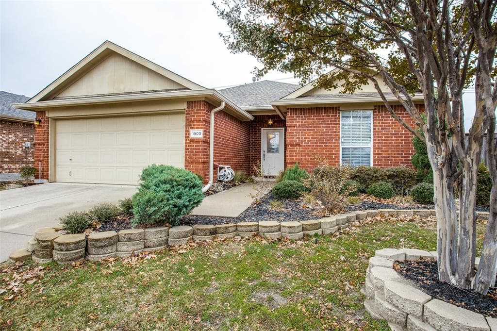 1900 Garfield Dr