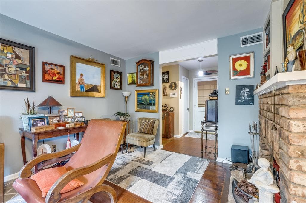 Gallery image 4