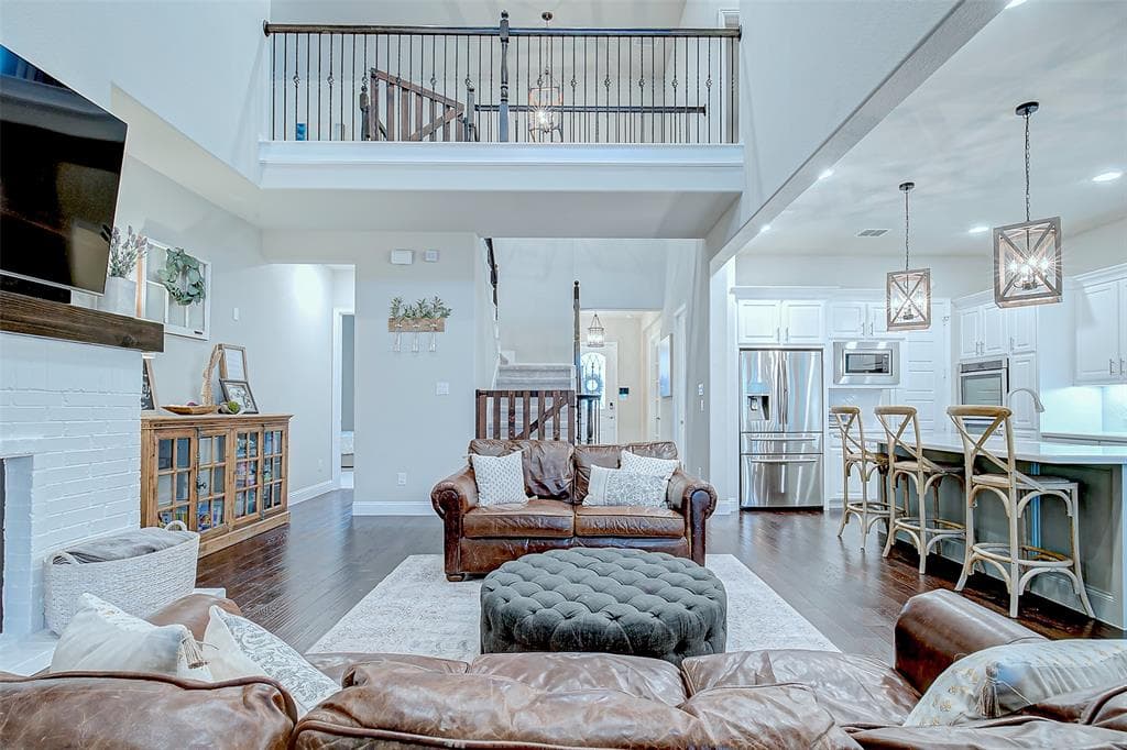 4004 Hester Way