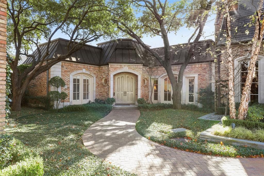 13 Lakeside Park