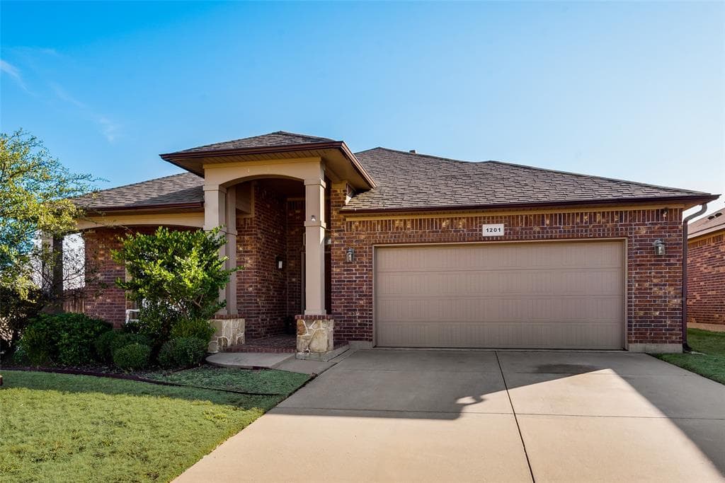 Main property image