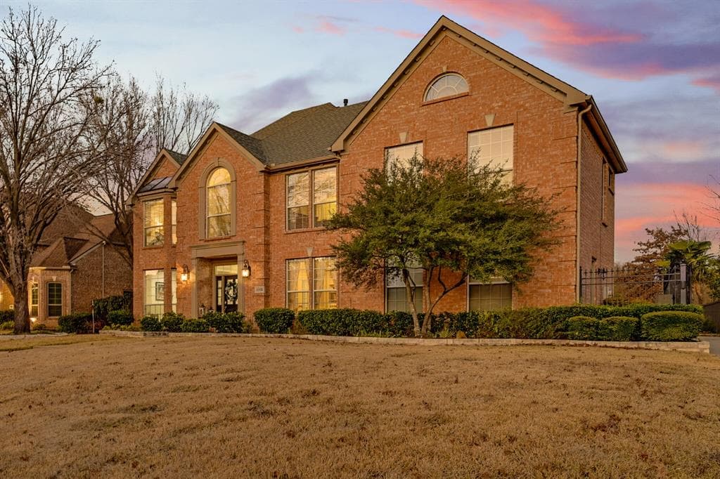 6905 Wandering Way