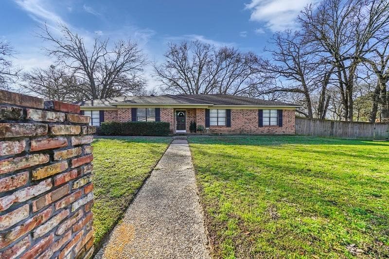 124 Ronnette Dr