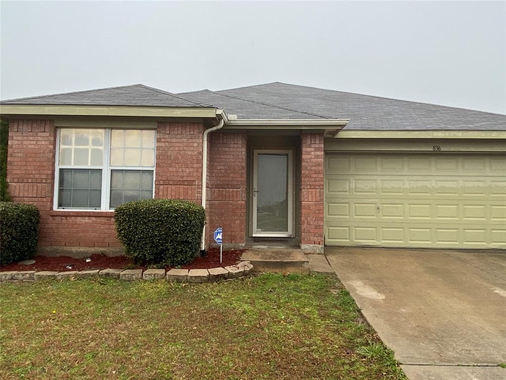 836 Cedar Ridge Ln