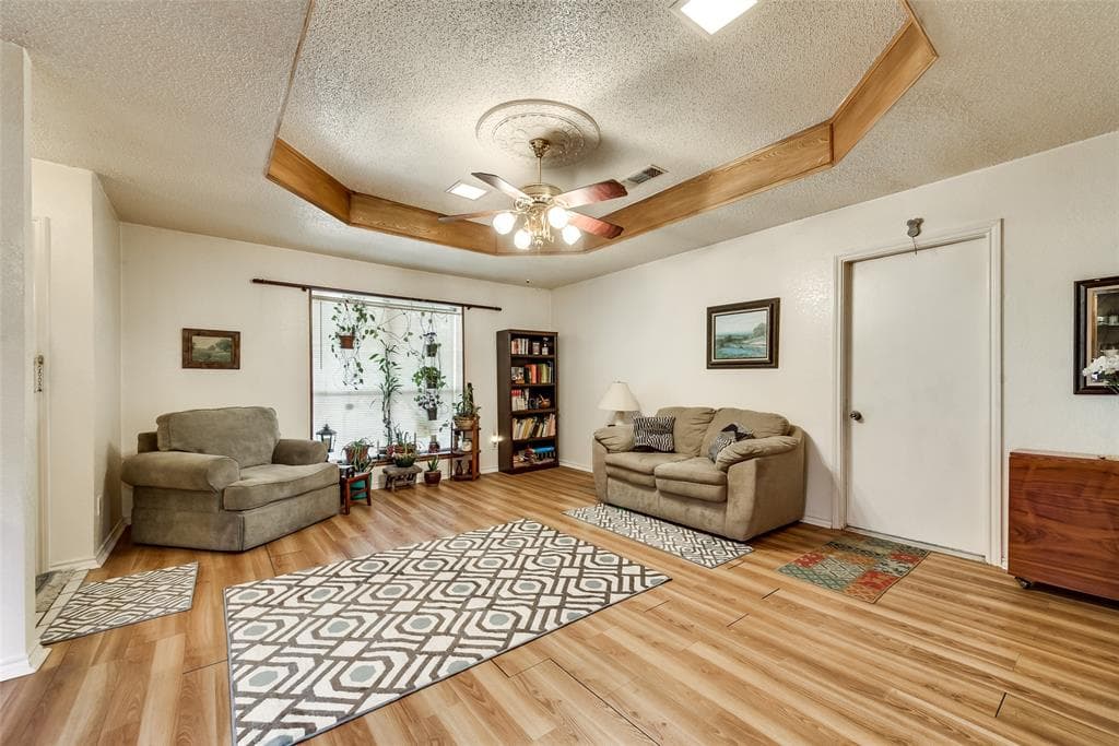 Gallery image 3