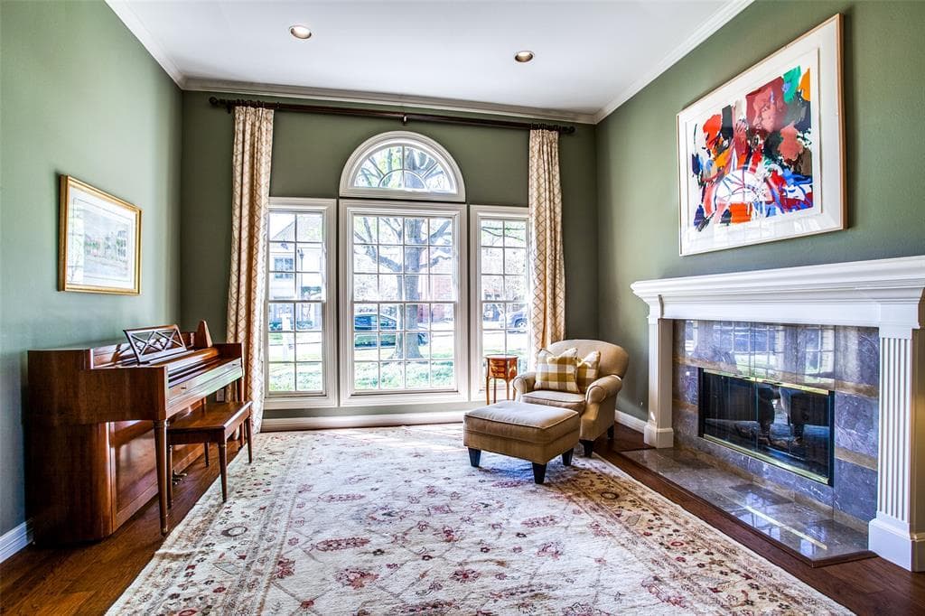 Gallery image 4