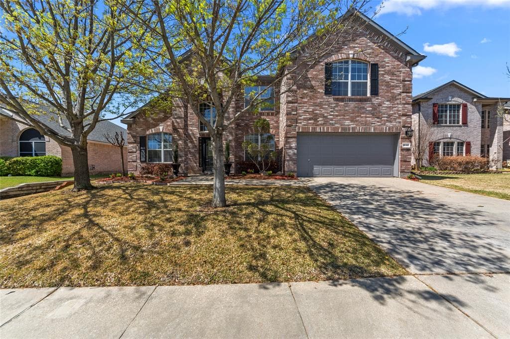 5645 Robins Way