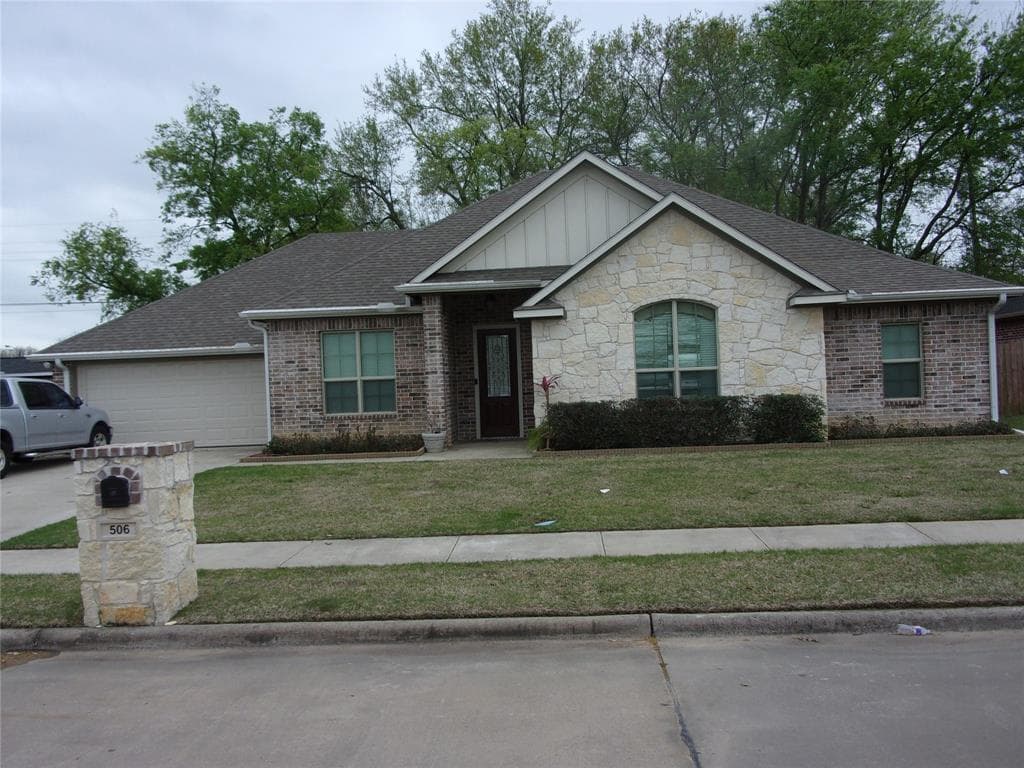506 Austin Acre