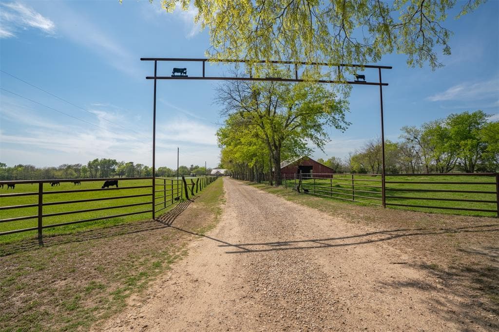 275 County Road 2130