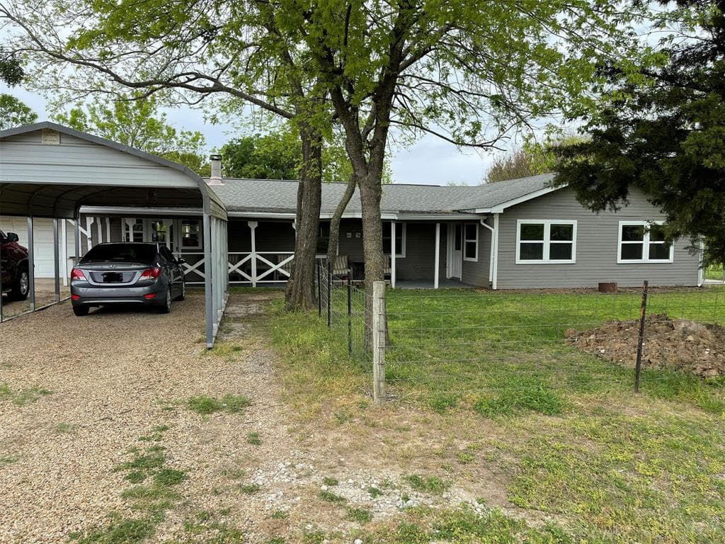 8125 County Road 271
