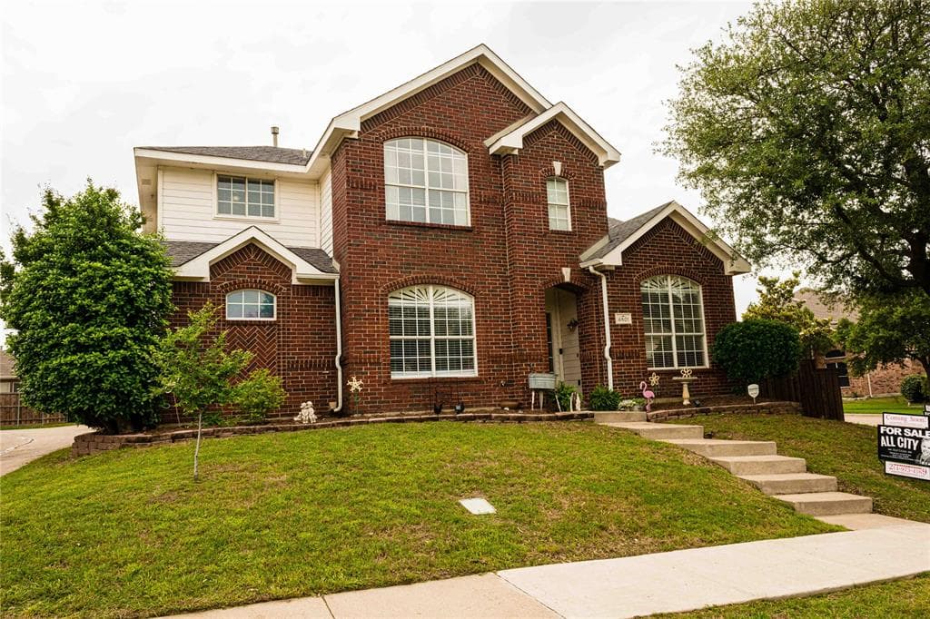4501 Highridge Dr