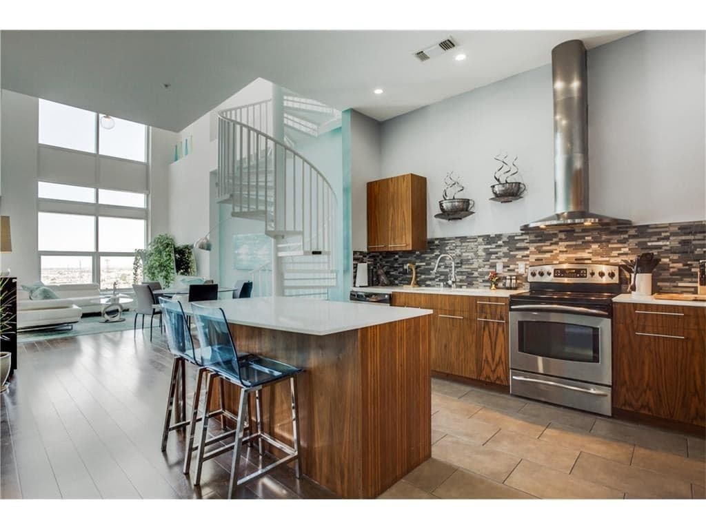 Main property image