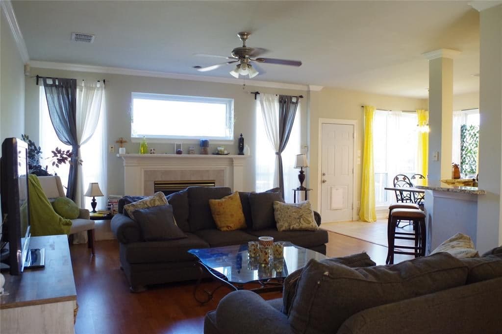 Gallery image 2