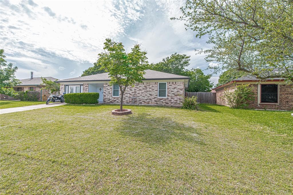 824 Vaughn Dr