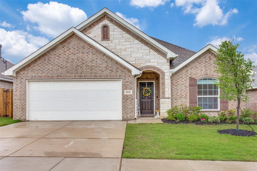 6116 Fall Creek Ln