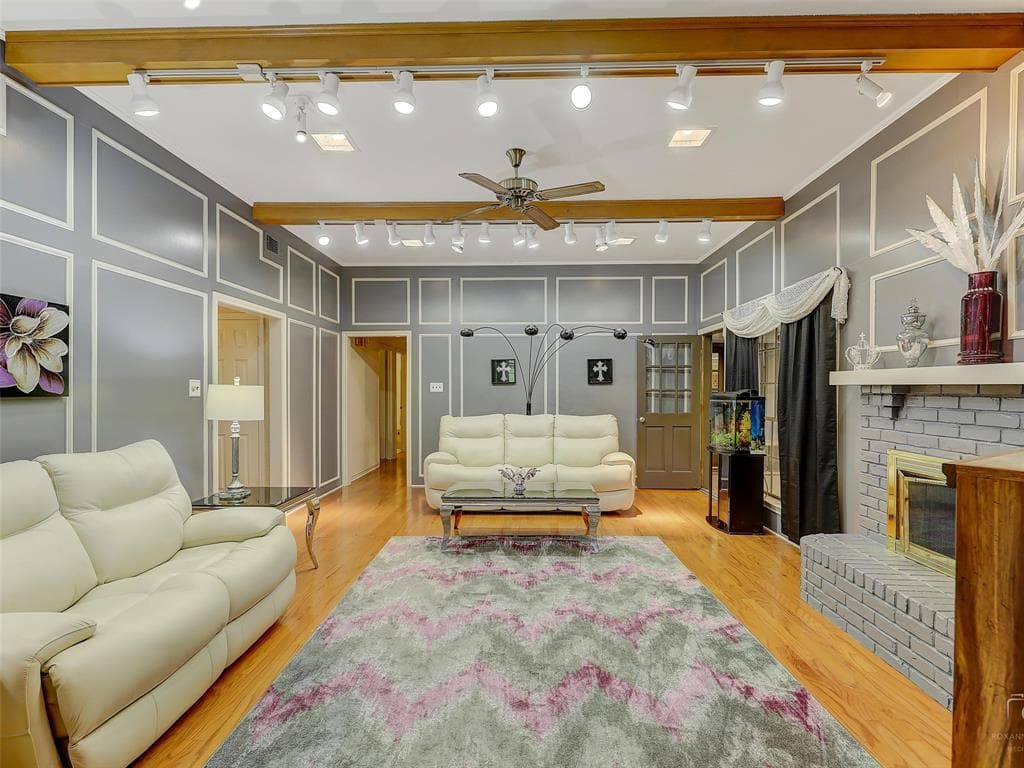 Gallery image 3