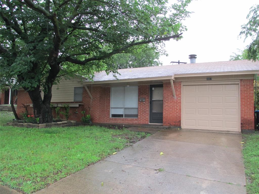 4857 Ivy Hill Ct