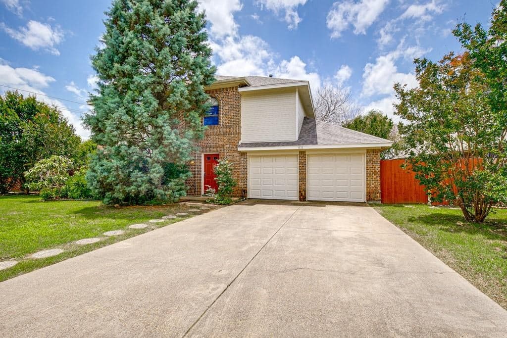 831 Crest Meadow Ln