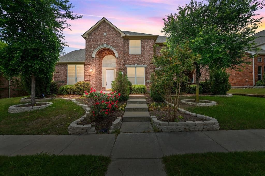 1112 Cedar Valley Dr