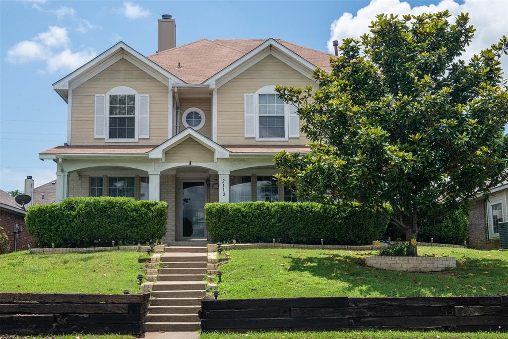 2112 Valley Falls Ave